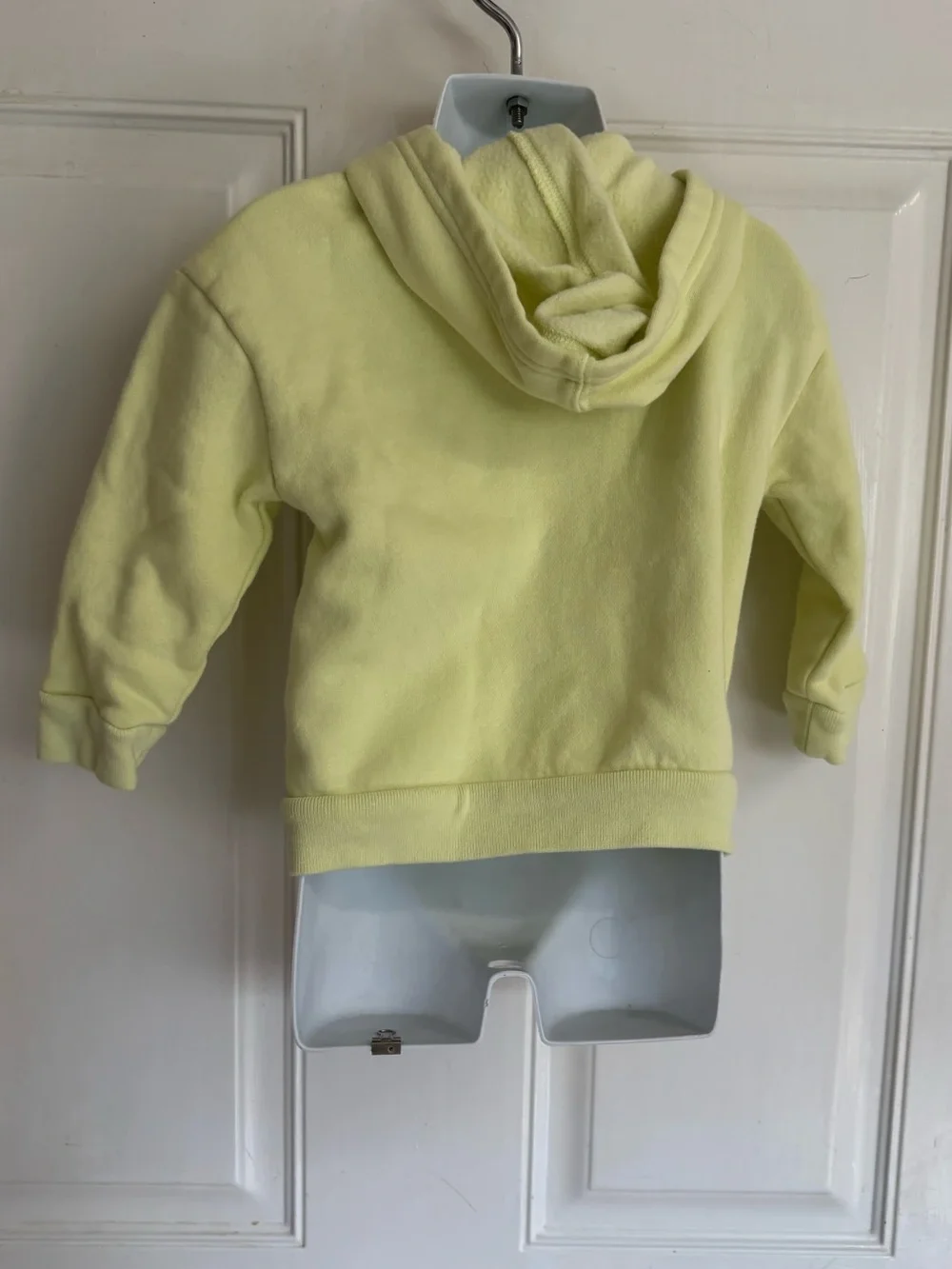 18/24 month Baby Gap Citron Yellow Relaxed Zip long sleeve Hoodie.  In EUC!
